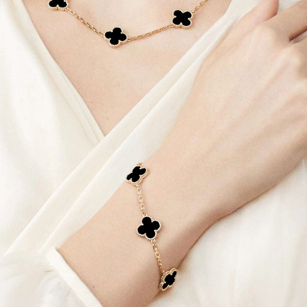 Eternal Clover Bracelet